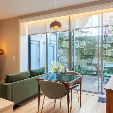 Oliveirinhas Boutique Flats